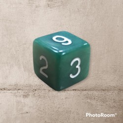 Single dice D6 GREEN/WHITE
